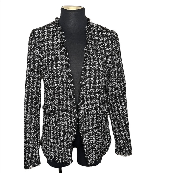 Halogen Blazer - Picture 2 of 9